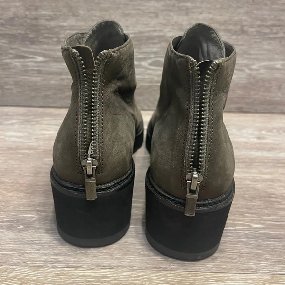 Eileen Fisher Casey‎ Taupe Tumbled Nubuck Chukka Bootie Size 8 - Picture 12 of 12